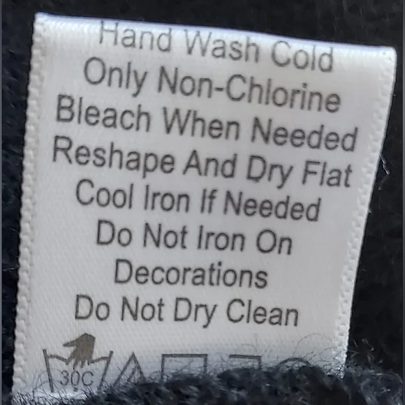 NWT Coldwater Creek XL Black Wool Cardigan Sweater Embellished Trees - Picture 16 of 16